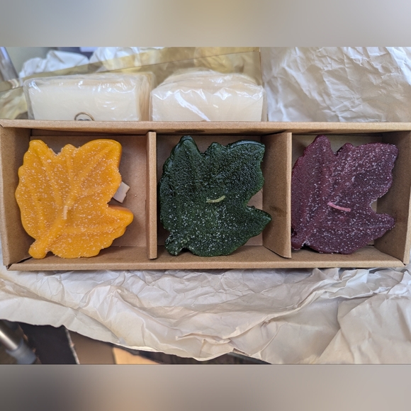 Leaf Shaped Scented Candles Set - Picture 1 of 1